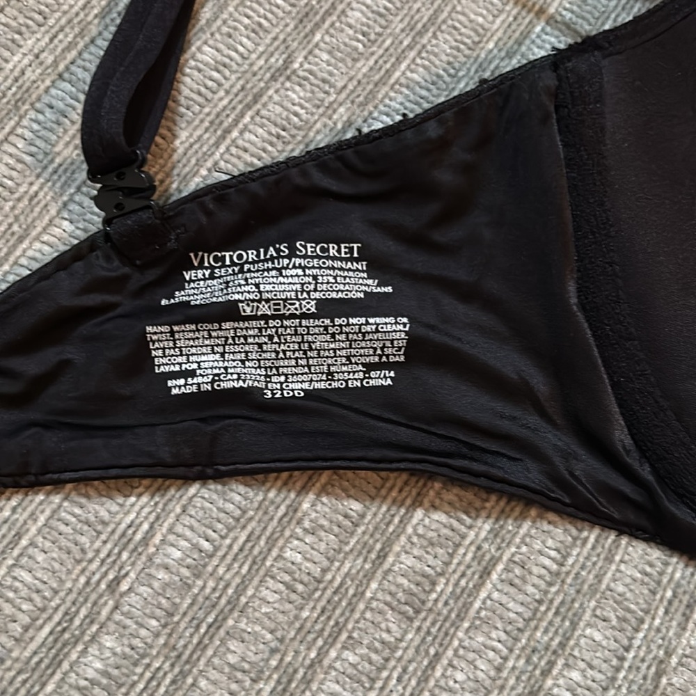 Victoria secret bra - Picture 3 of 3